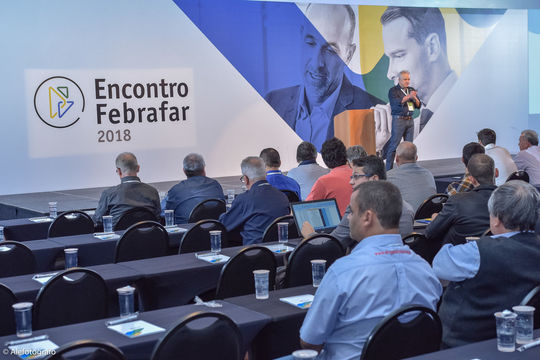 ENCONTRO FEBRAFAR MOVIMENTA O MERCADO ENCONTRO FEBRAFAR MOVIMENTA O MERCADO