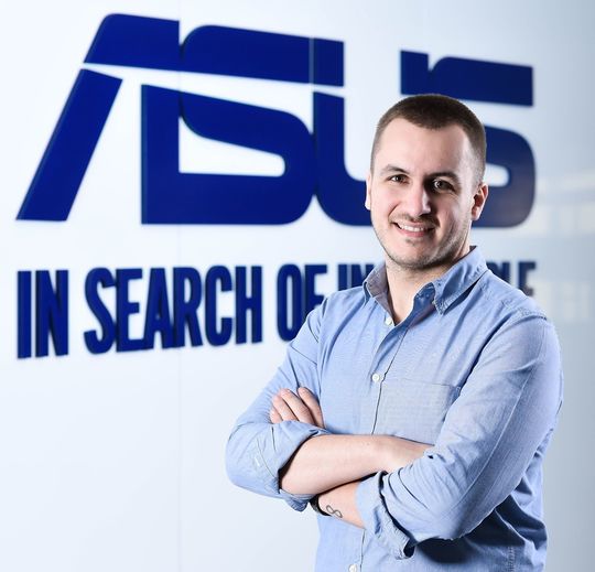 Fotografo faz Retratos Corporativos da Diretoria da ASUS Fotografo faz Retratos Corporativos da Diretoria da ASUS