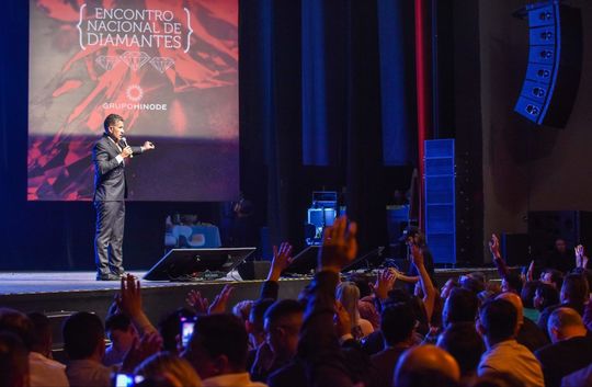 Contratar fotógrafos pode deixar seu evento mais divertido Contratar fotógrafos pode deixar seu evento mais divertido